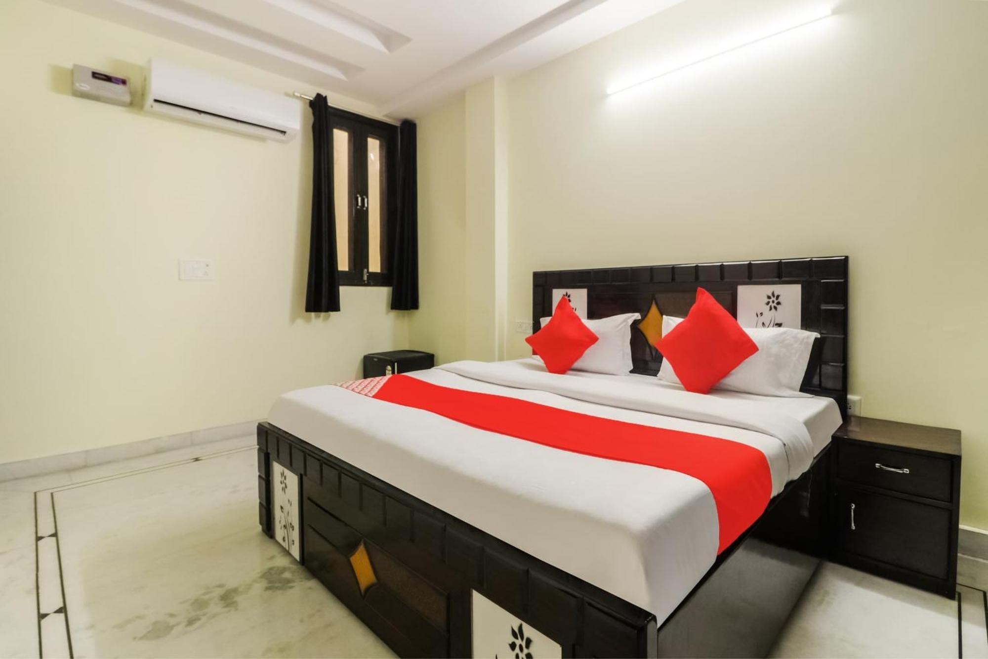Golden Bridge Hotel New Delhi Ngoại thất bức ảnh